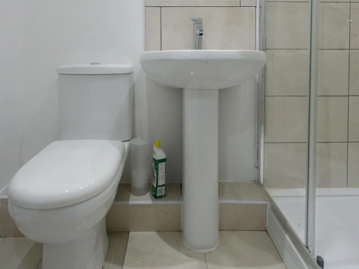 Hillcrest Residence Leeds  Leeds (West Yorkshire)