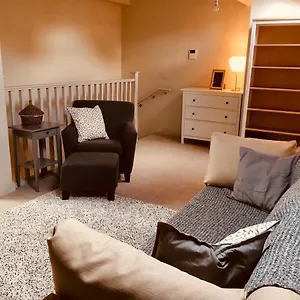  Apartment Stylish Centre Flat