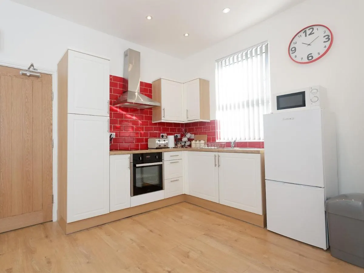 Hillcrest Residence Leeds  Apartment